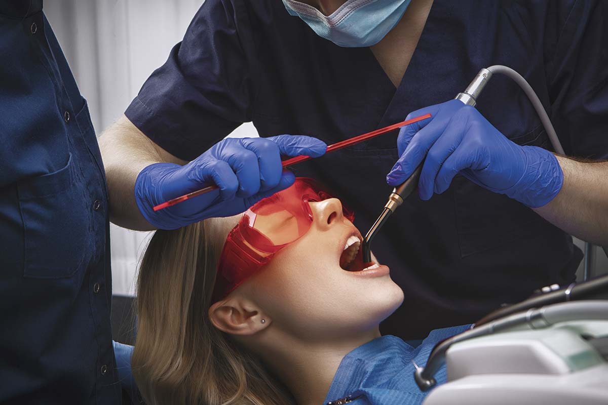 4 razones por las que debes ir al dentista antes de fin de año