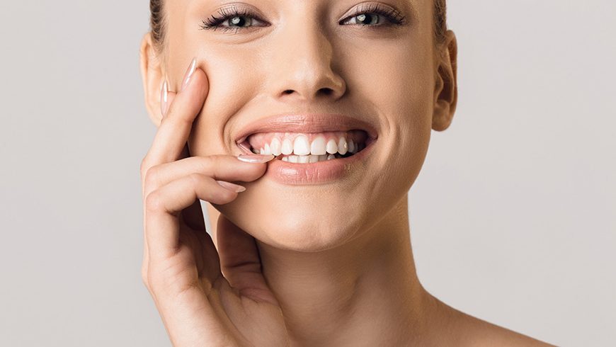 ¿Es posible alinear los dientes sin brackets?