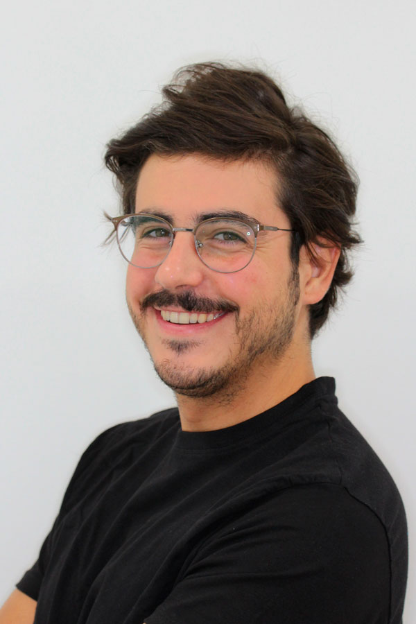 DR. ARMANDO FERNÁNDEZ LUQUE