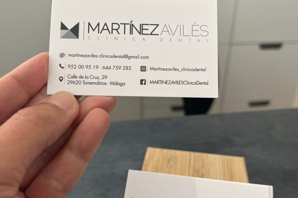 Pide tu primera cita gratis en Clínica Dental Martínez Avilés, en Torremolinos.